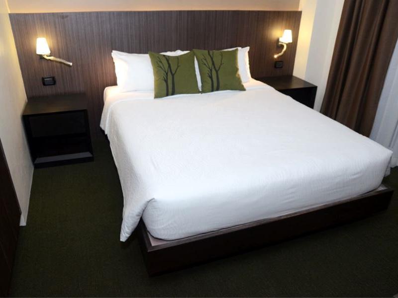 Stradella Hotel Cainta Buitenkant foto