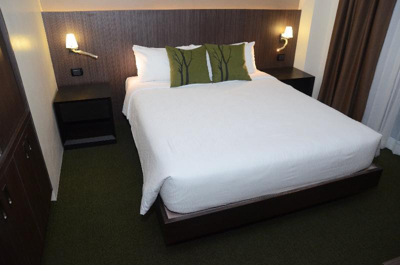 Stradella Hotel Cainta Buitenkant foto