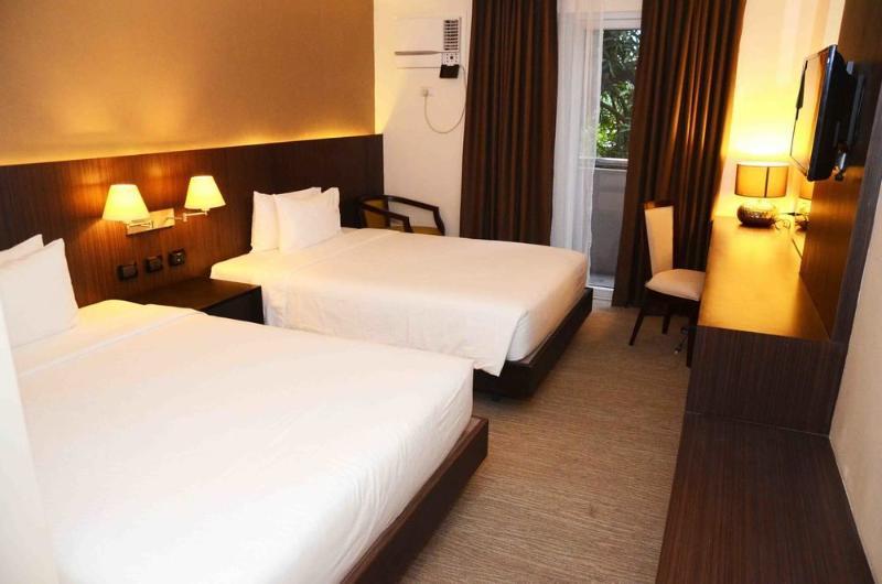 Stradella Hotel Cainta Buitenkant foto