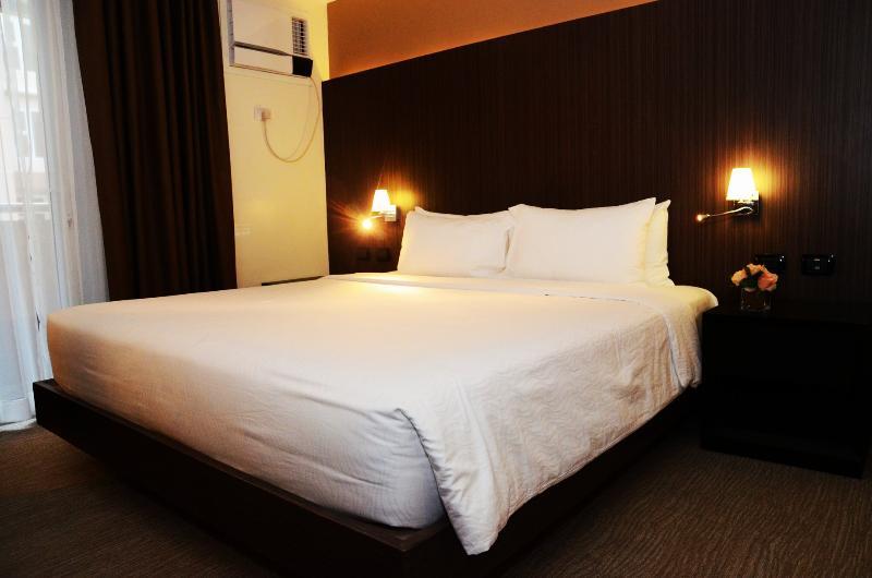 Stradella Hotel Cainta Buitenkant foto
